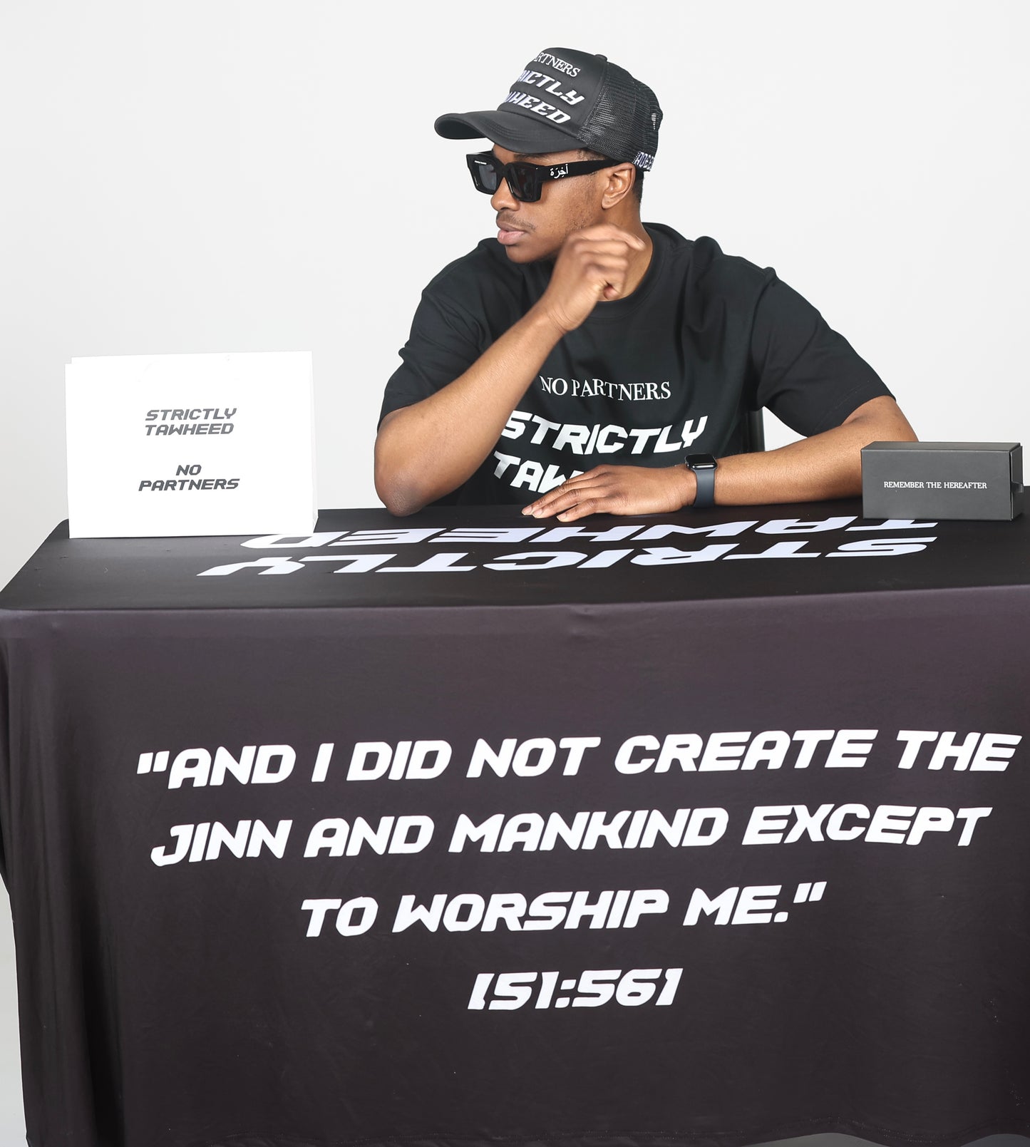 Akhirah Black Sunglasses